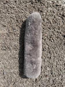 MATTES NOS/NACK FÅRSKINN GRÅ