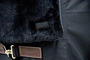 HÄST BIB FÅRSKIN BLACK