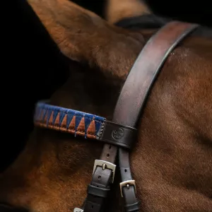 PANNBAND SHARKTOOTH VELVET BLÅ