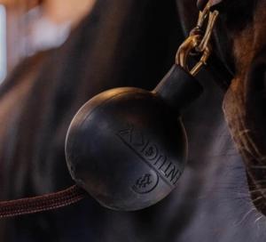 BOLL UPPBINDNINGSSKYDD SVART