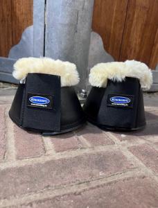 BOOTS KONSTLÄDER SVART