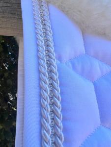 DRESSYRSCHABRAK SQUARE VIT