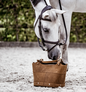 GROOMINGVÄSKA LE BAQUET COGNAC