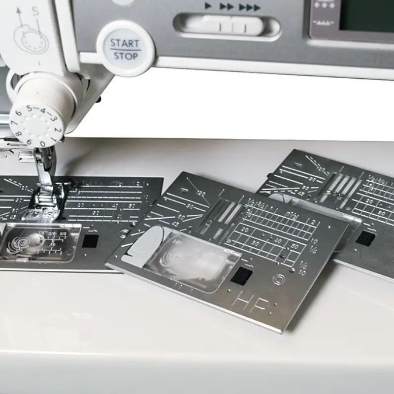 Tre stygnplåtar till Janome 6700P: standard, raksöm och HP