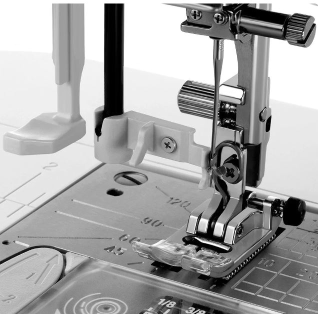 Inbyggd nålpåträdare på Allvis 740 DC