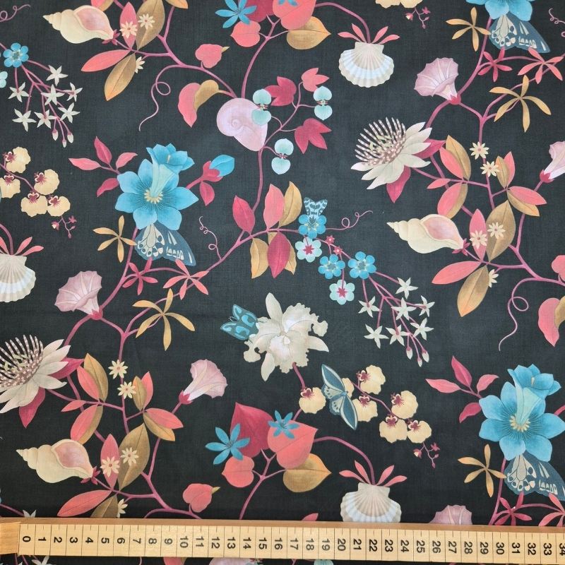 Doreen June svart Tana Lawn™ Liberty Fabrics