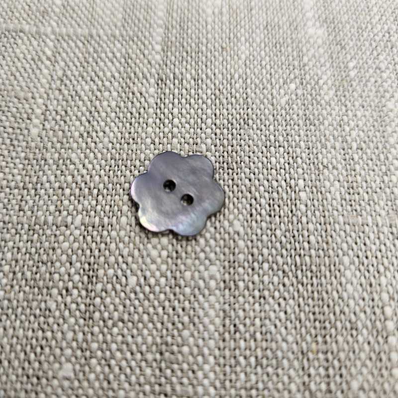 Pärlemorknapp blomma 15mm