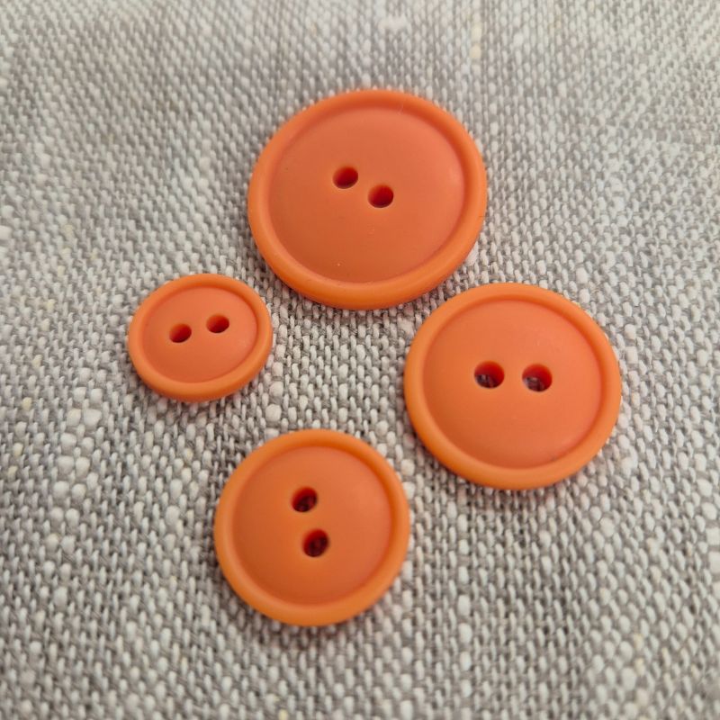 Plastknapp med kant 2 hål - Orange