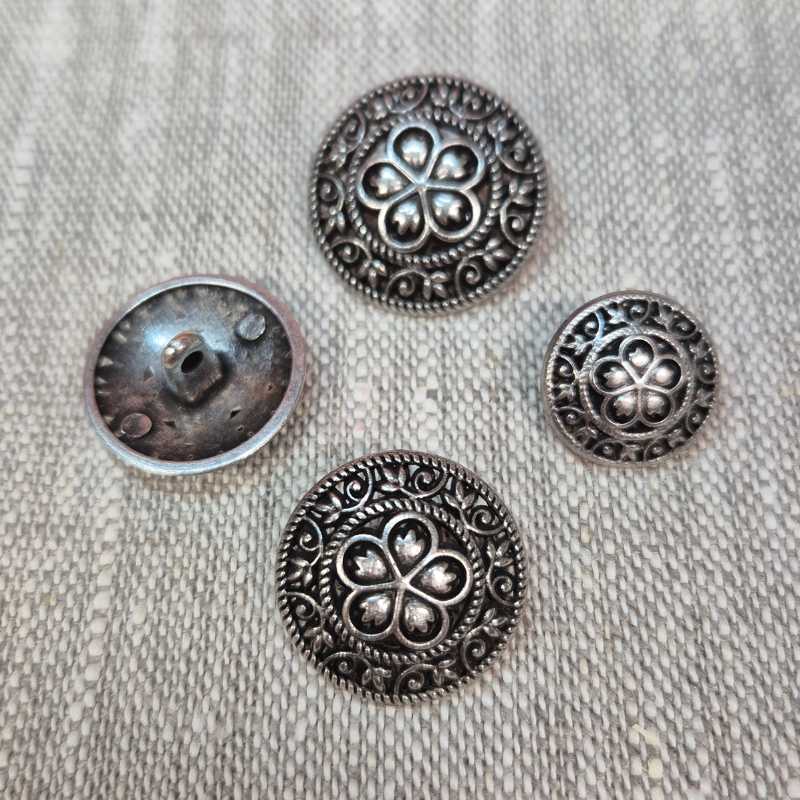 Metallknapp med hals - Antik silver, Ornamental blomdesign