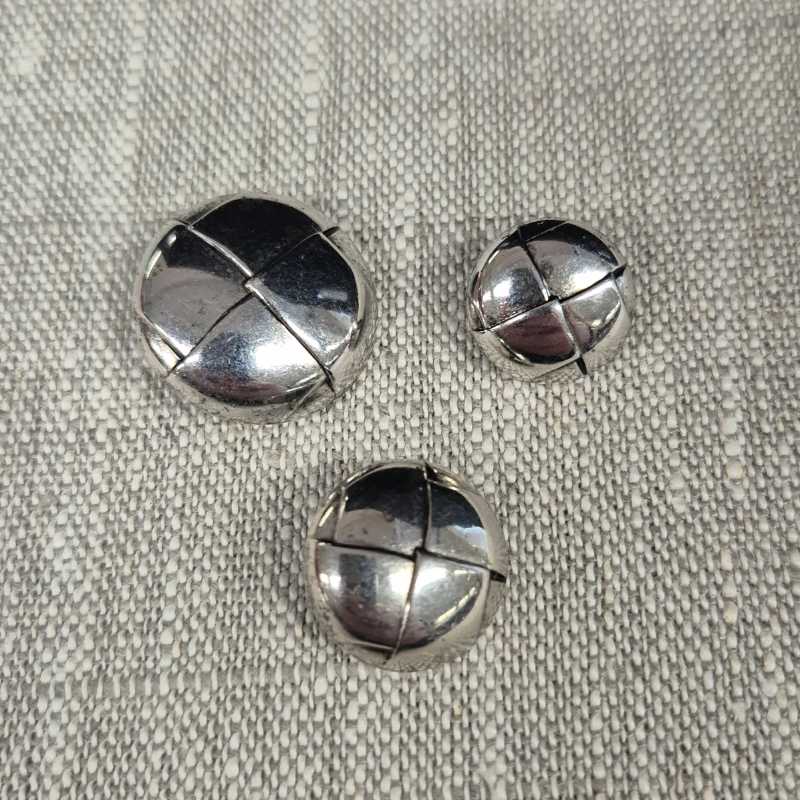 Metallknapp med hals Silverfärgad