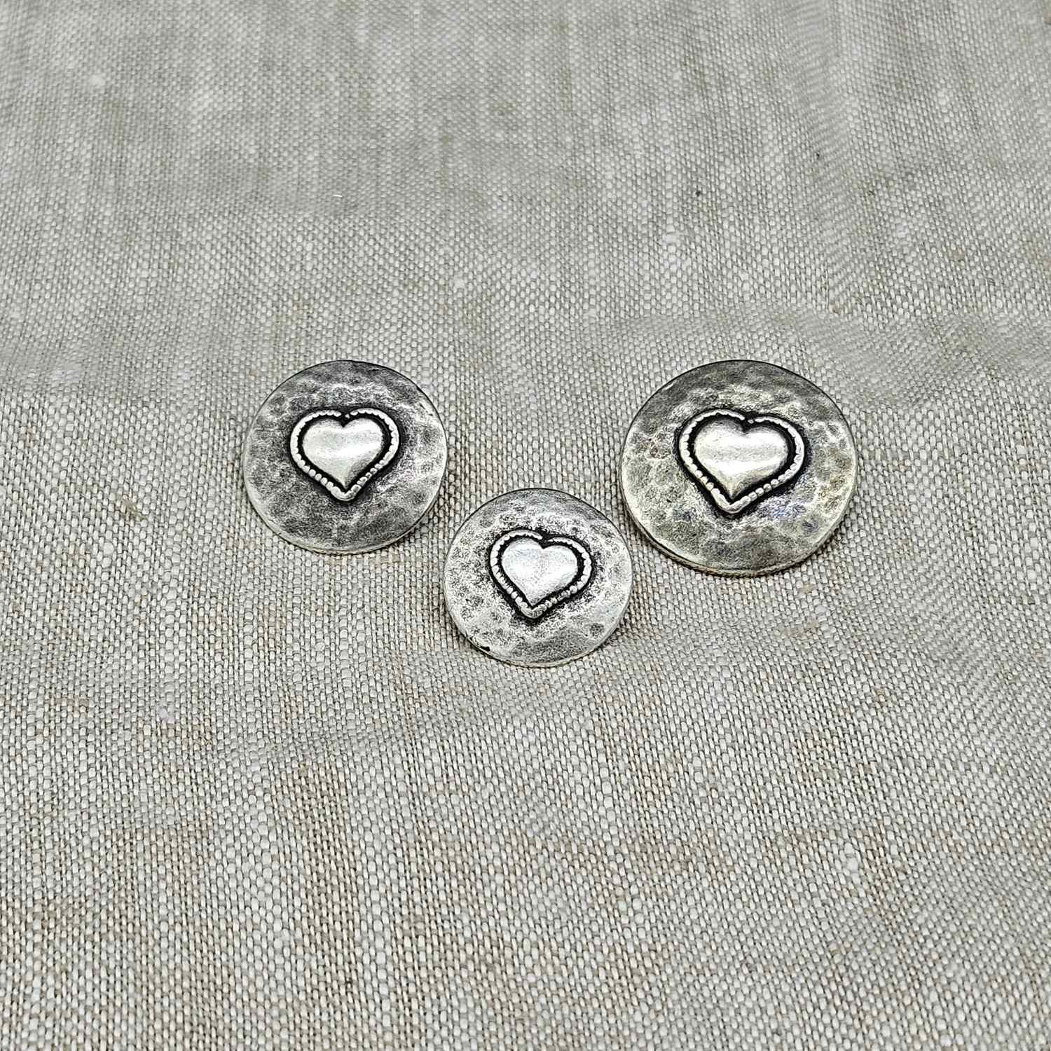 Metallknapp med hals Hjärta