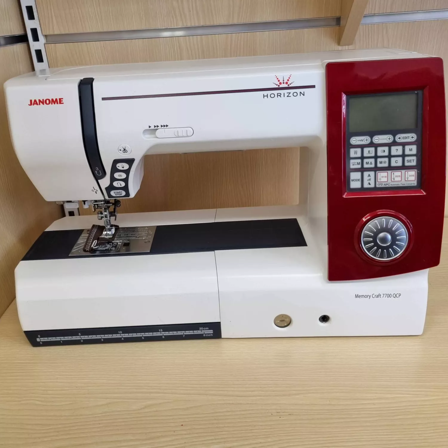 Begagnad Janome Memory Craft Horizon 7700 QCP