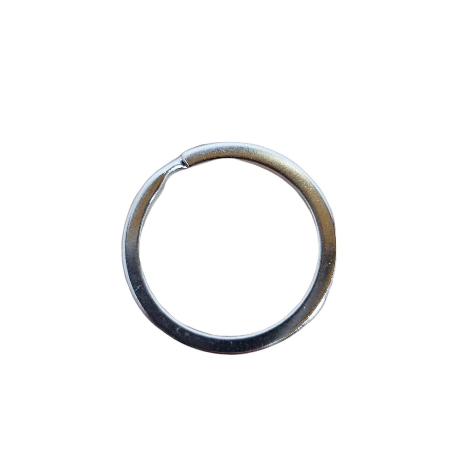 Nyckelring 30 mm Silverfärgad