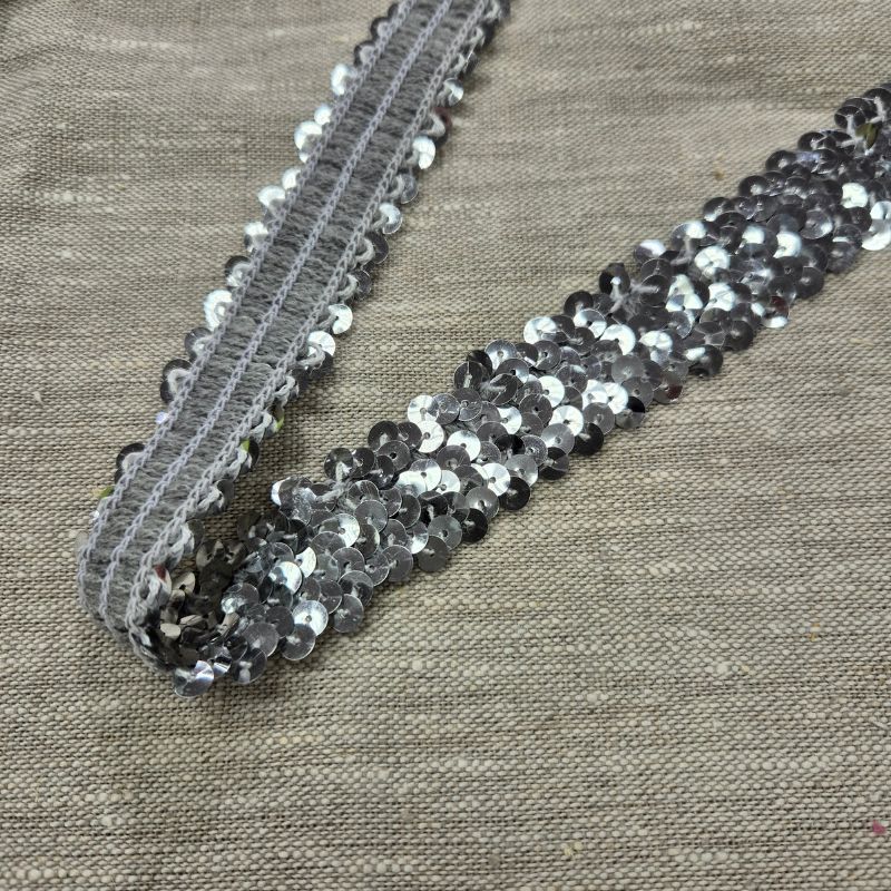 Elastiskt paljettband 30 mm, silver