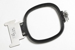 Broderiram J6 - 66 x 66 mm - ramskruv center - MB4/MB7