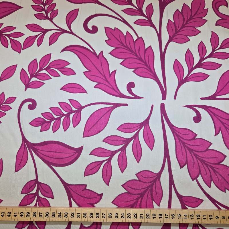 Simply flowers Cerise viskos, 150 cm, 135 g/m²