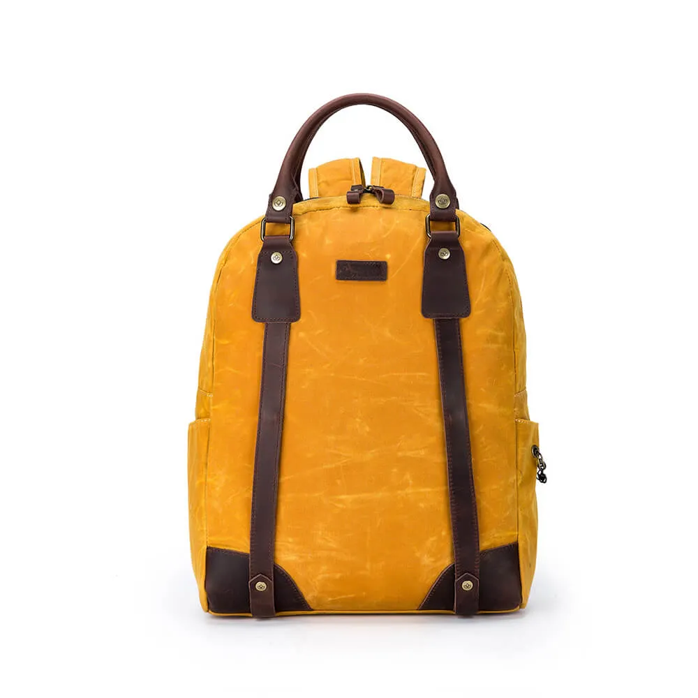 Della Q Canvas backpack