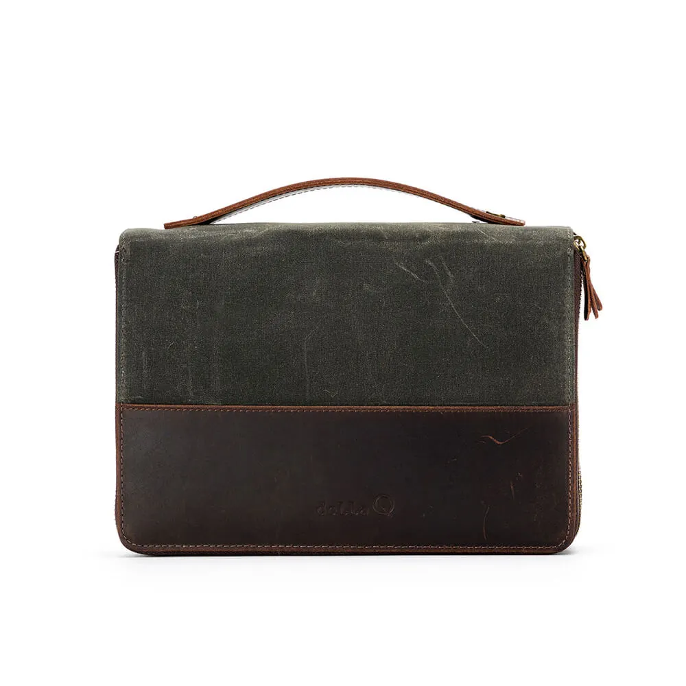 Della Q Canvas portfolio