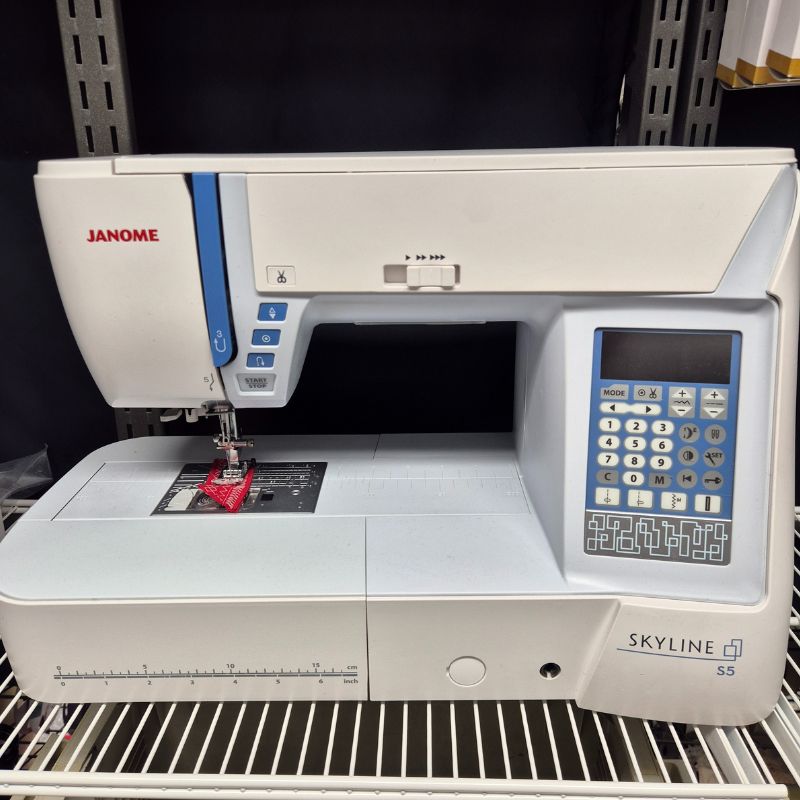 Janome Skyline S5 - Begagnad symaskin