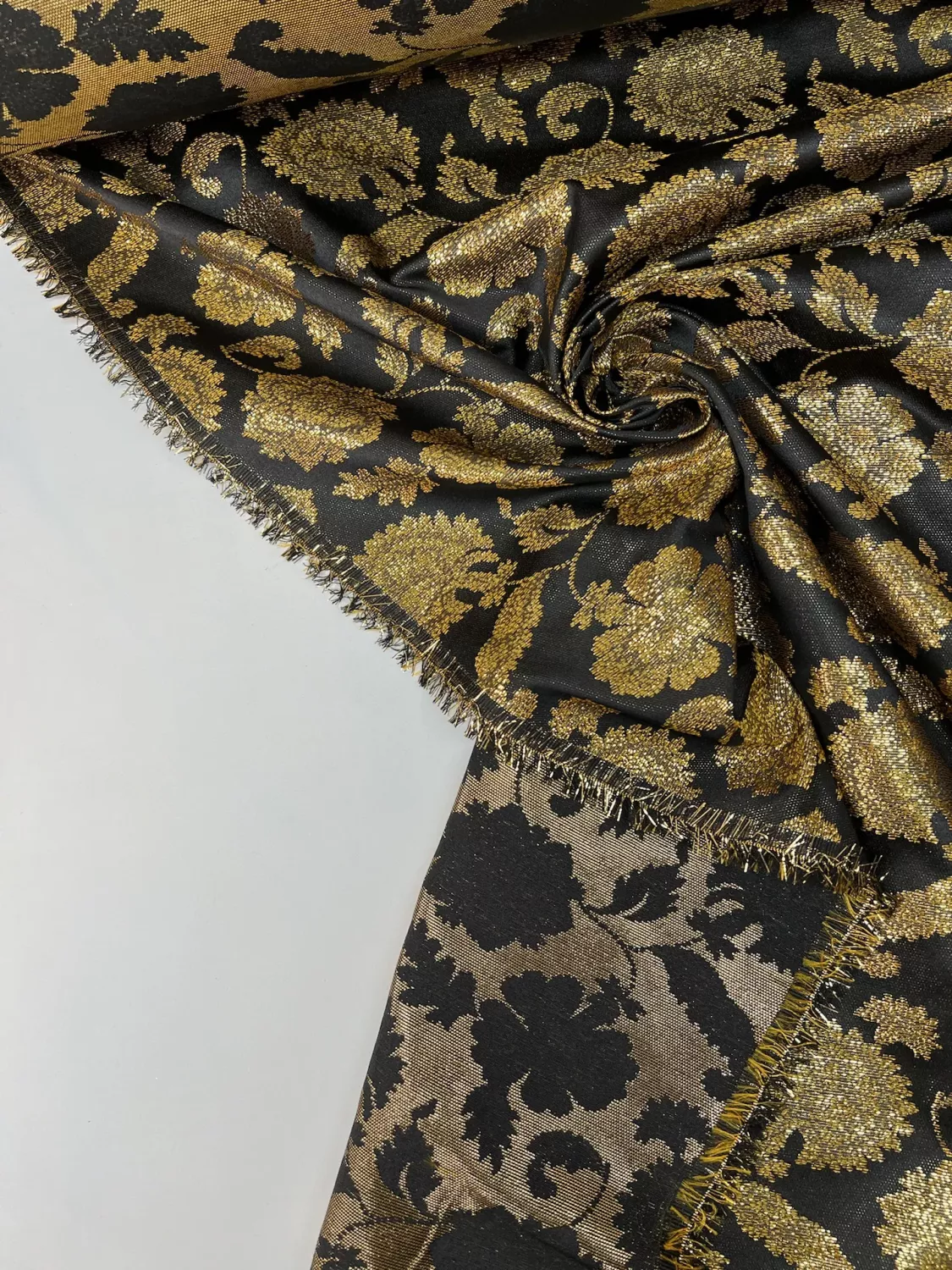 Svart/Guld metallic
