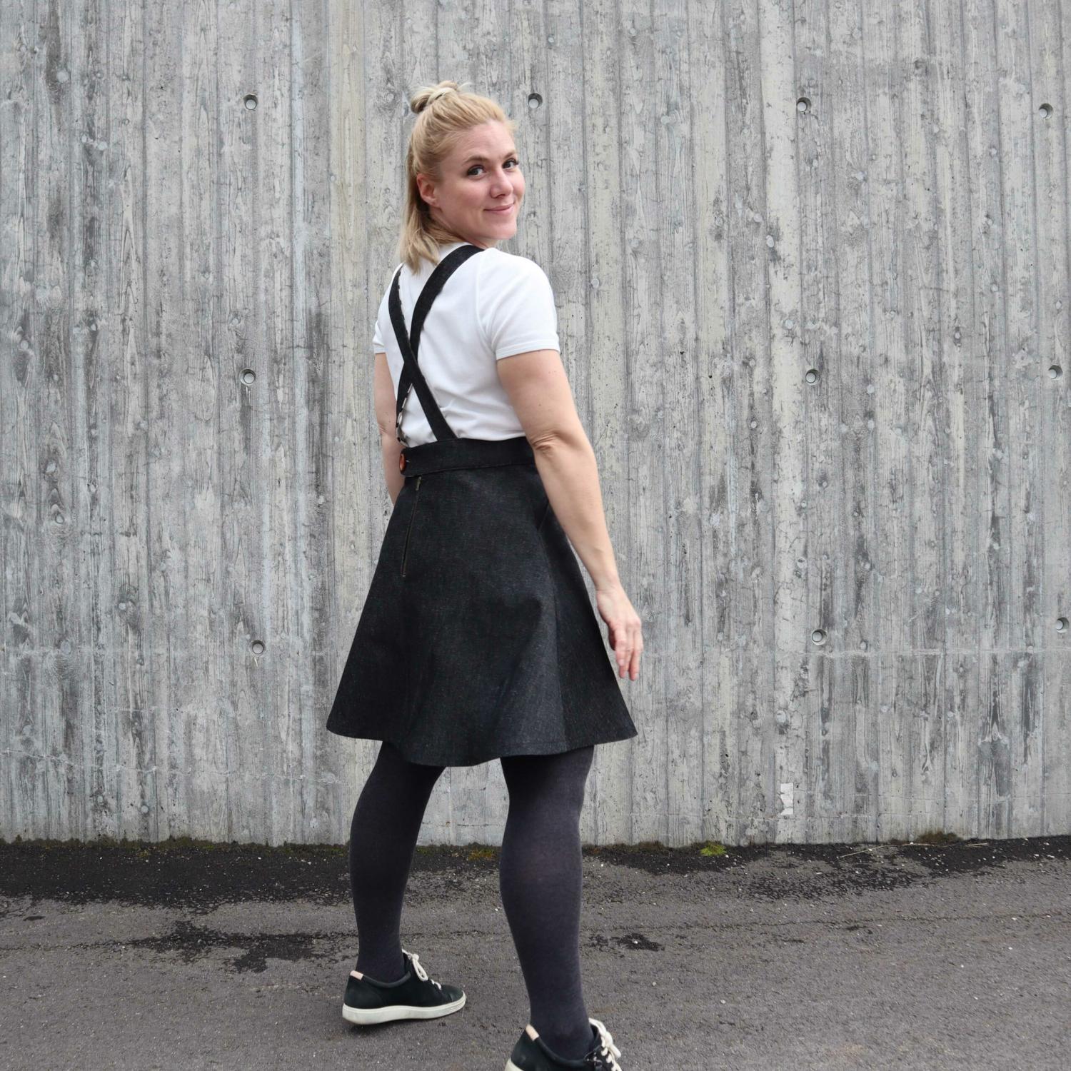 Pan Pinafore Ida Victoria