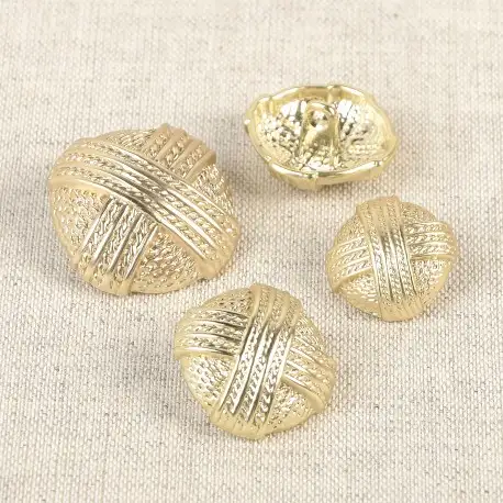 Metallknapp med hals