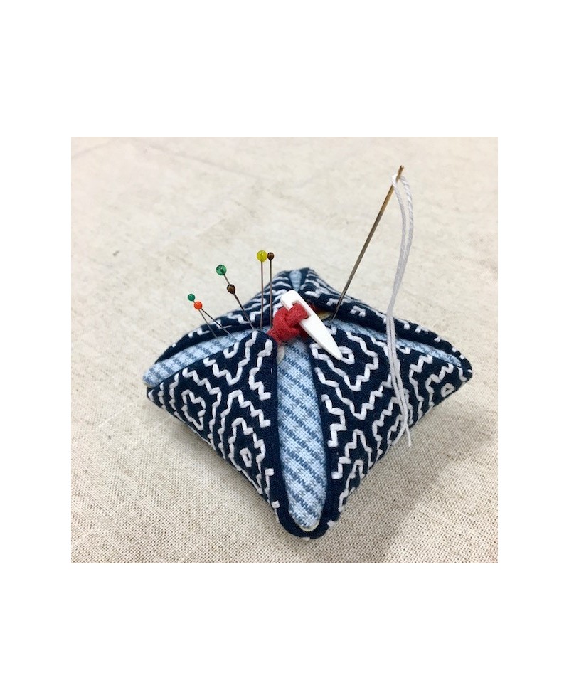 Sashiko-kit Persimmon Flower Pincushion – Kaki no Hana