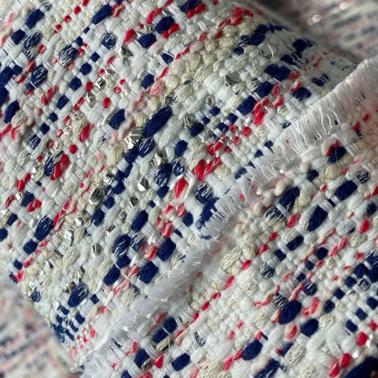 Tweed de Chanel - Nyanser av vitt, blått, rött och silver
