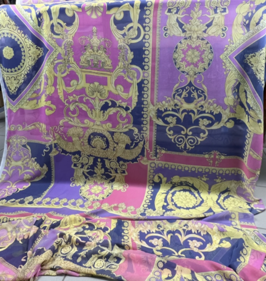 100% silke Rapport 138cm lång x 140 cm bred