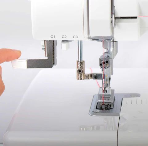 Mekanisk nålträdare med C1 C2 C3 på Baby Lock Primo