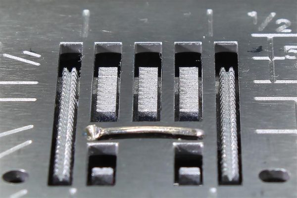 7-delad SFS-i matartänder närbild på Janome Continental M17