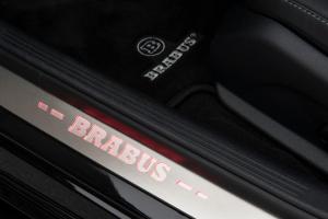 Brabus Instegslister med Led teknik belyst med Brabus logo med färgväxling två färger Mercedes V Class
