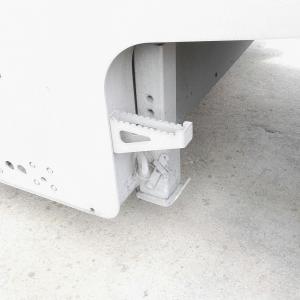 Fotsteg svanhals galvad halkskydd B4