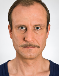 Moustache Blond