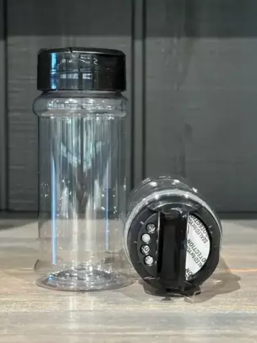 Kryddburk i PET-plast Svart plastlock Ströare (100 ml)