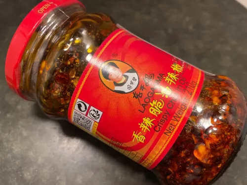 Chilliolja "Crispy Chili in oil" (210 g)