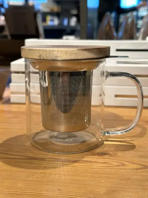 Tekopp i glas med sil och lock 300ml (1 st)