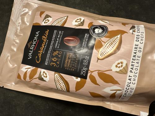 Valrhona Choklad Caramélia 36% (250 g)