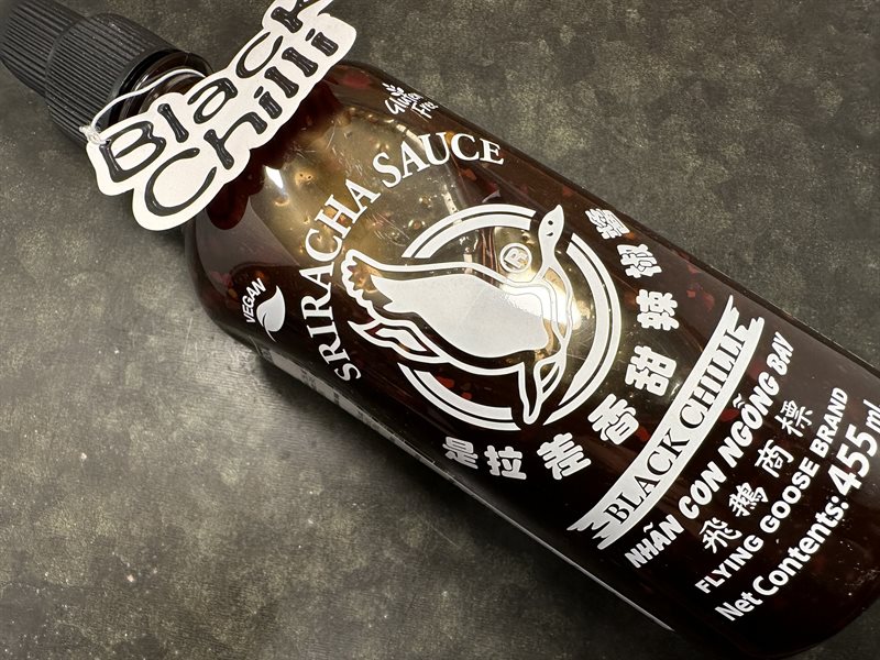 Sriracha Black Chili (455 ml)