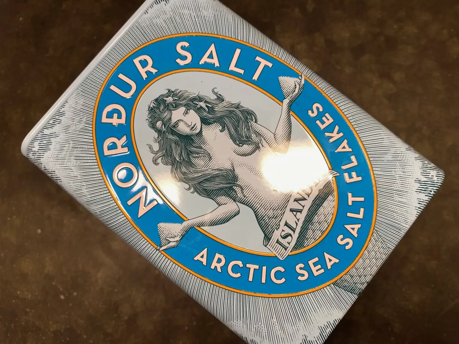Salt Arctic sea salt flakes i plåtburk (250 g)