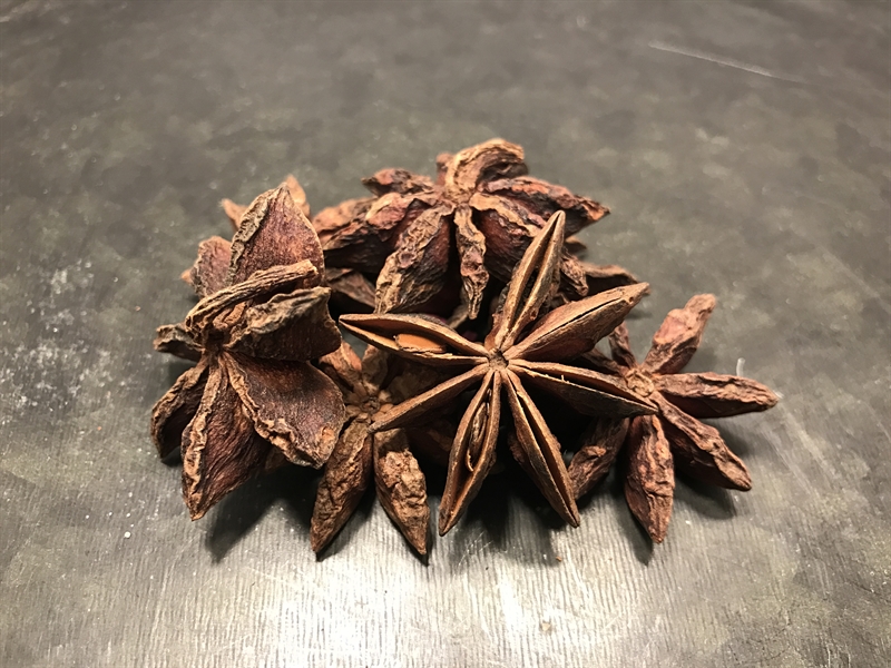 Stjärnanis hel och delar (20 g)