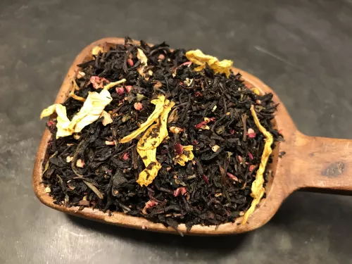 Svart te Tranbär & Persika (50 g)