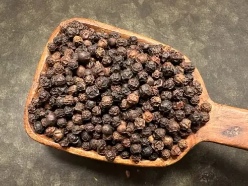 Svartpeppar hel Smoked Indian "Banasura" (50 g)