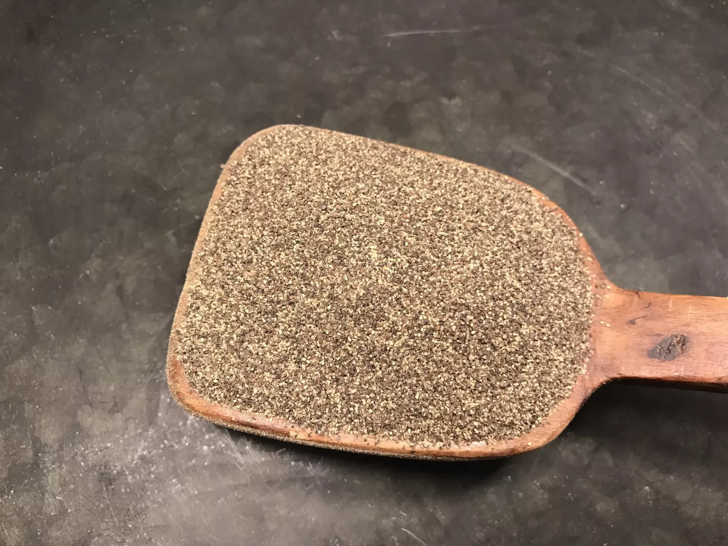 Svartpeppar malen 1 kg/förp (1 kg)