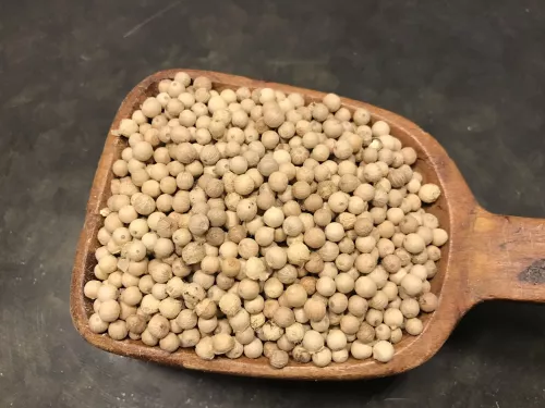 Vitpeppar hel 1 kg/förp (1 kg)