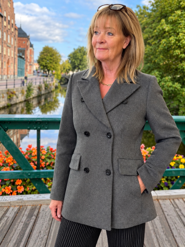 Jacka grå Flora
