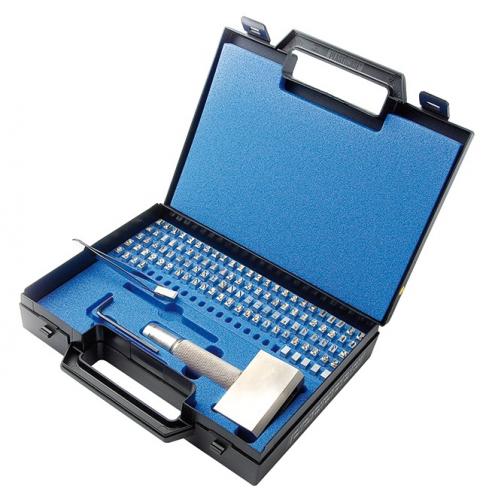 Stansningskit hållare/bokstäver/siffror/symboler 100st