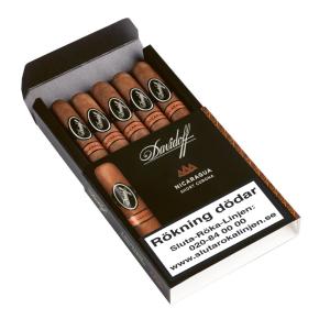 Davidoff Nicaragua Short Corona