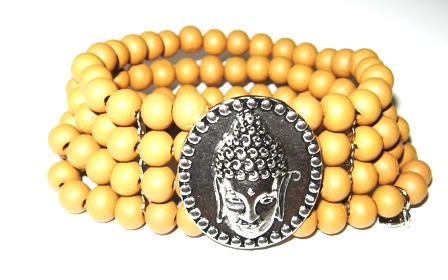 Armband träpärlor ljusbeige med Buddha 4 radigt med metalldelar emellan