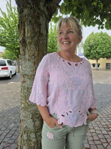 Blus med spets och brodyr, Rosa Lina - Love Forever